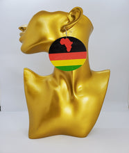 Load image into Gallery viewer, Colorful Wooden Circle Dangle Earrings with Red Africa Continents
